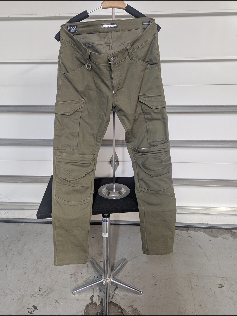 Men's Olive Tactical Cargo Pants with Knee Articulation
